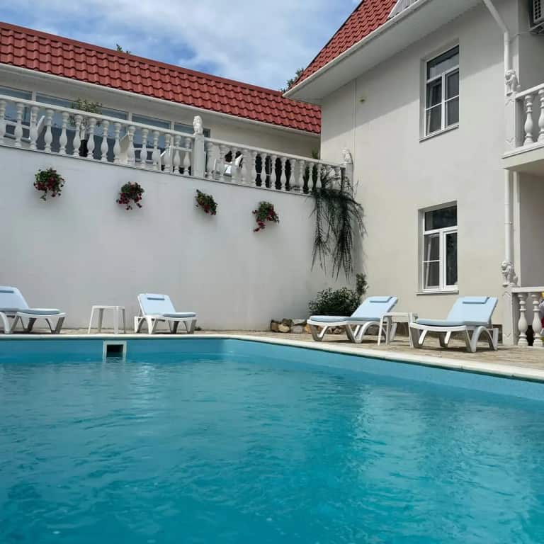 Park Izobilnoe Villa: главное фото 1