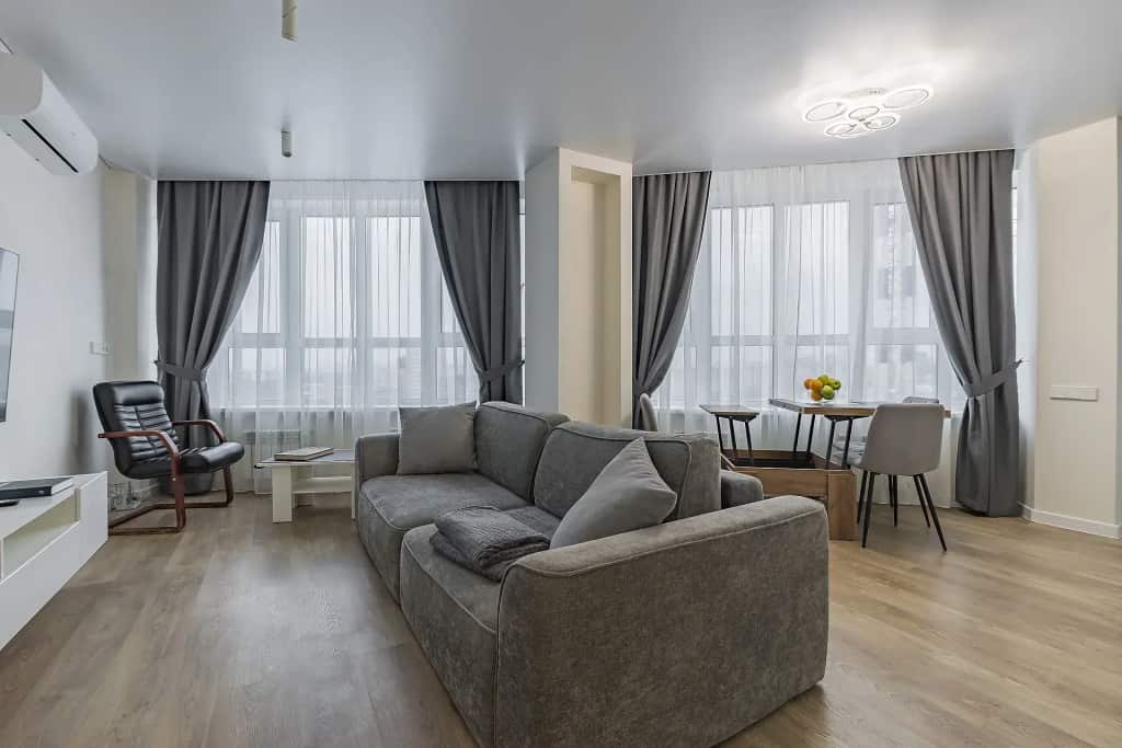Квартира с панорамным видом и дизайнерским ремонтом: главное фото 1