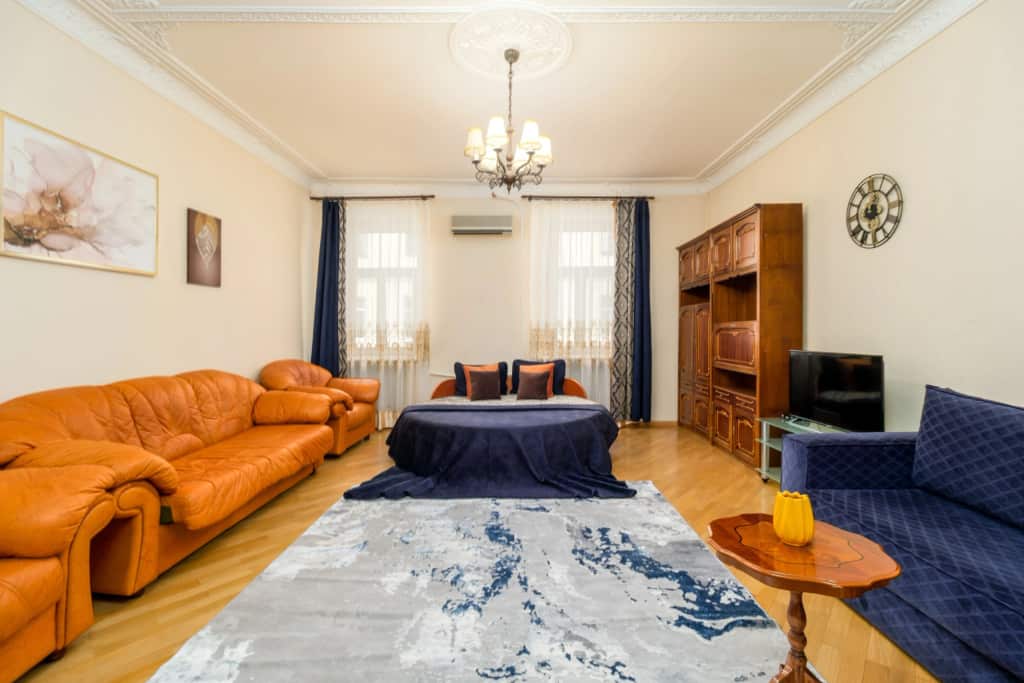 Апартаменты 3 спальни у Казанского собора 10 гостей: главное фото 1