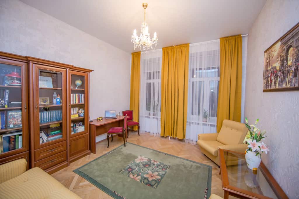 Апартаменты St. Isaak's 4 bedroom & 3 bathroom: главное фото 1