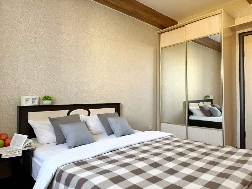 Квартира Konstantinov Apartments на Адриена Лежена: главное фото 1