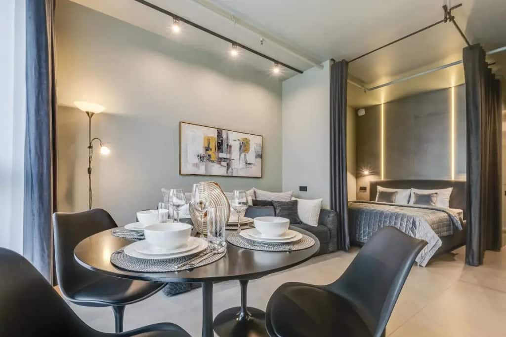 Апартаменты Однокомнатные Улучшенные с Красивым Видом Business Apartments: главное фото 1