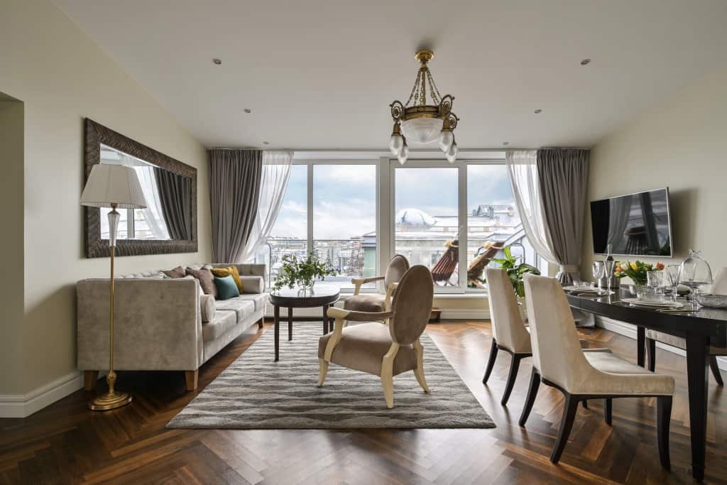 Апартаменты Minin Apartments Мансарда с террасой и видом на Невский 170 кв.м.: главное фото 1