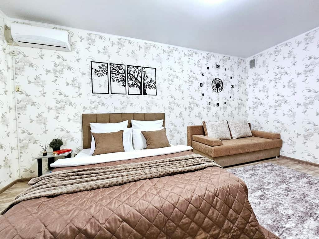 Квартира  Khadi_Home недалеко от АГУ, АГТУ: главное фото 1