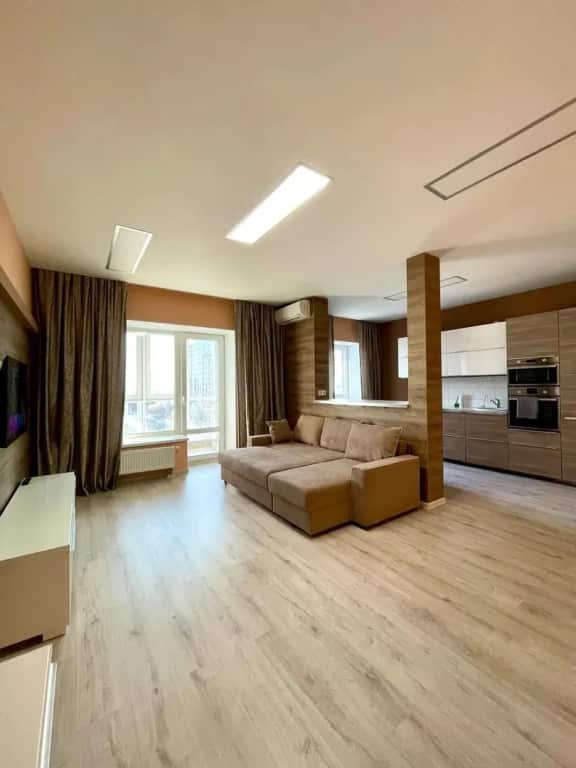 Апартаменты на Комсомольском проспекте, 80Е: главное фото 1