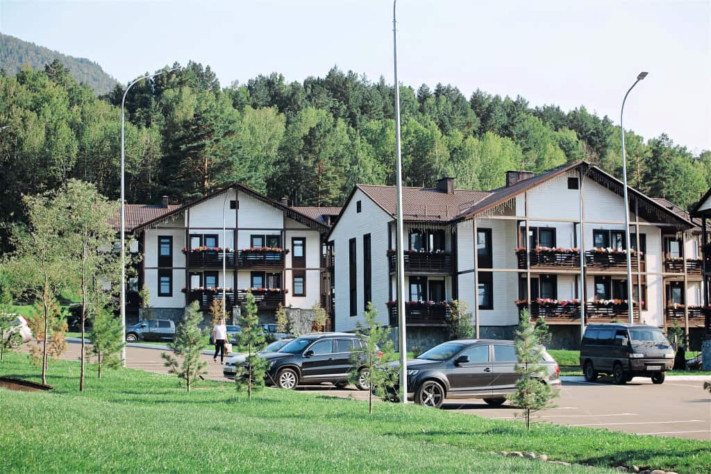 Курортный отель Всесезонный курорт Манжерок: главное фото 1