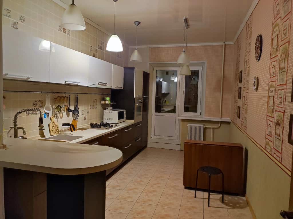 Квартира 3-комнат. большая стандарт рядом Автовокзал: главное фото 1