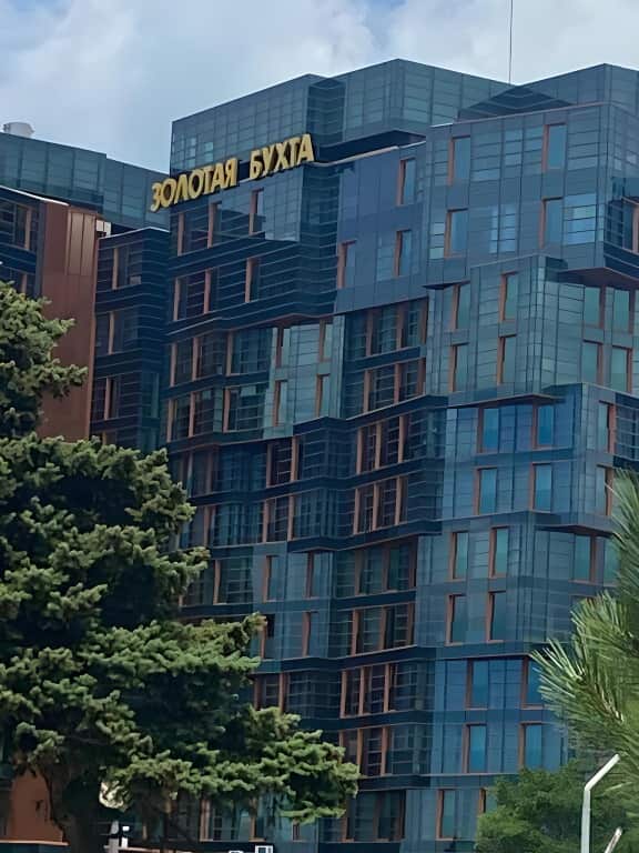 Апартаменты Золотая Бухта с Видом на Море: главное фото 1