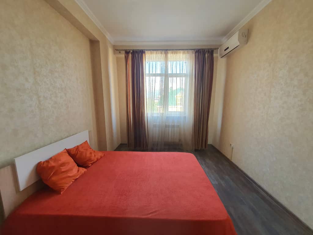 Апартаменты Уютная 1к Квартира на Мира от HomeHotelSochi: главное фото 1