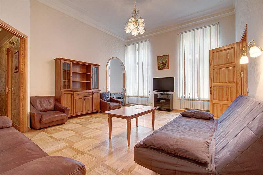 Апартаменты На Караванной улице в самом центре: главное фото 1