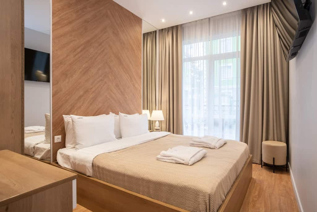 Апартаменты RED APARTMENTS Арт Лайт Сити апартамент Холидей: главное фото 1