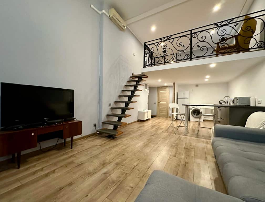 Квартира Cтудия Лофт Двухуровневая Yarapartments: главное фото 1
