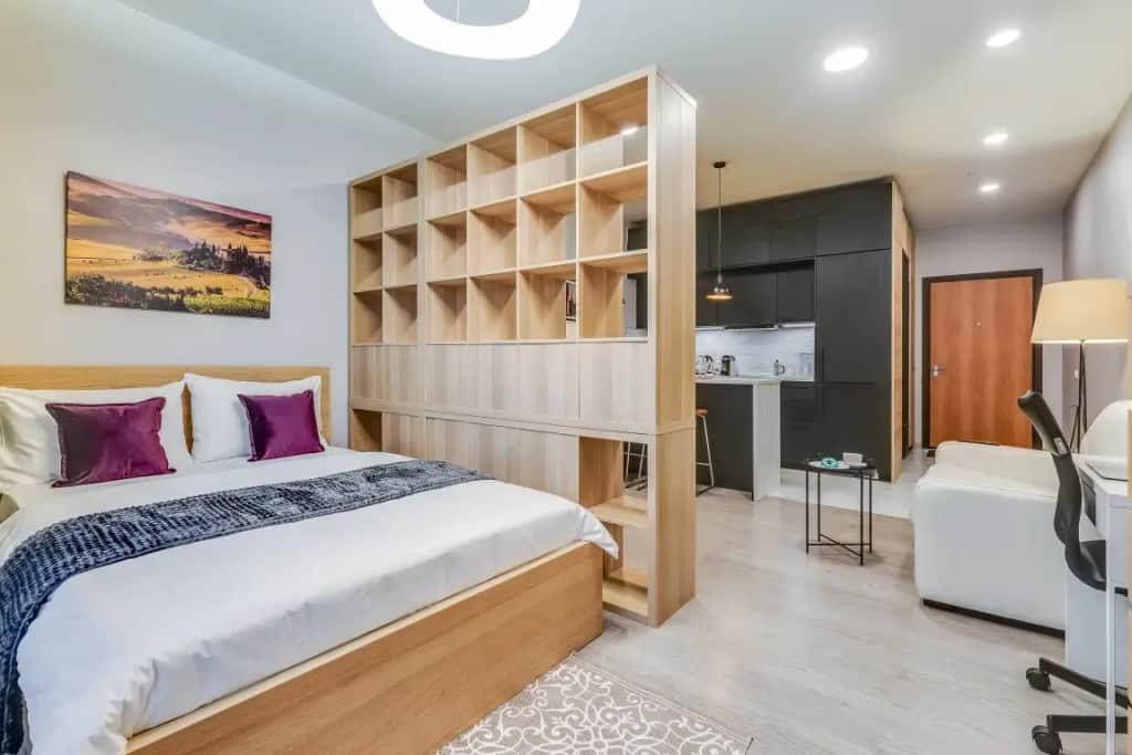 Апартаменты Улучшенные с Видом на Город Business Apartments: главное фото 1