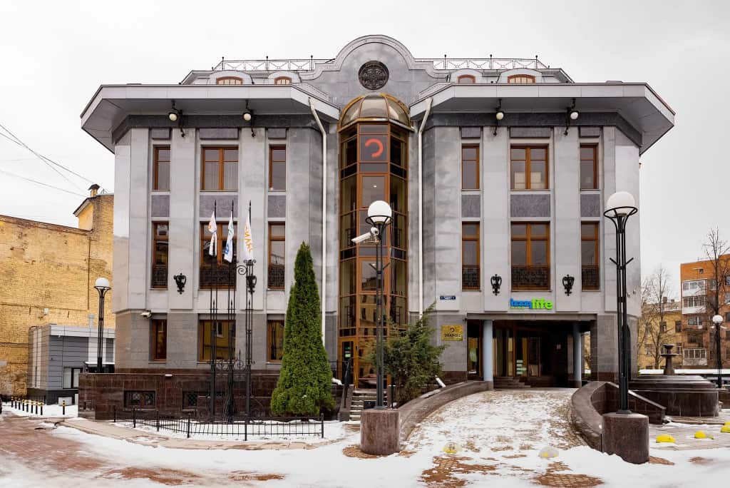 Апартаменты в красивом доме у метро В.О.: главное фото 1