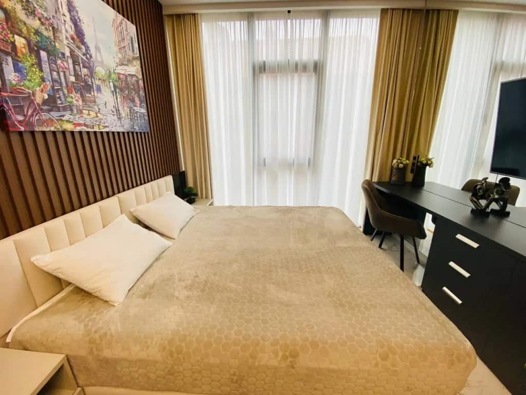 Апартаменты LUX Метрополь: главное фото 1