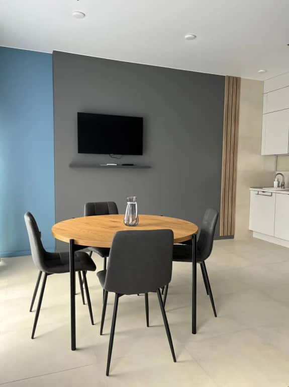 Апартаменты 1-к. квартира 42 м² 2/10 эт.: главное фото 1