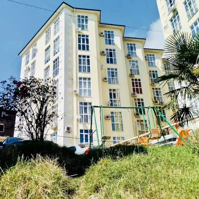 S Massazhnoy Krovatyu I Vidom Na More Apartments: главное фото 1