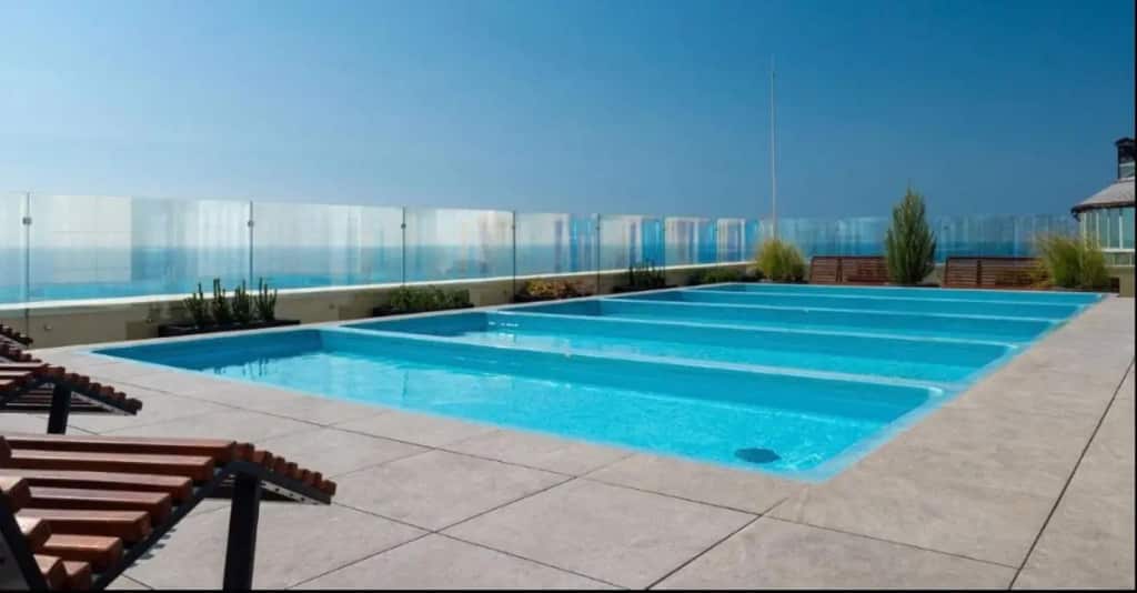 S Basseynom ZHK Metropol Apartments: главное фото 1