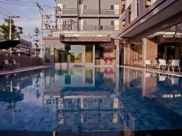 101 Holiday Suites: фото 3