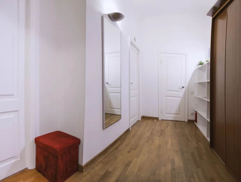 Home4day Central Modern Flat: фото 3