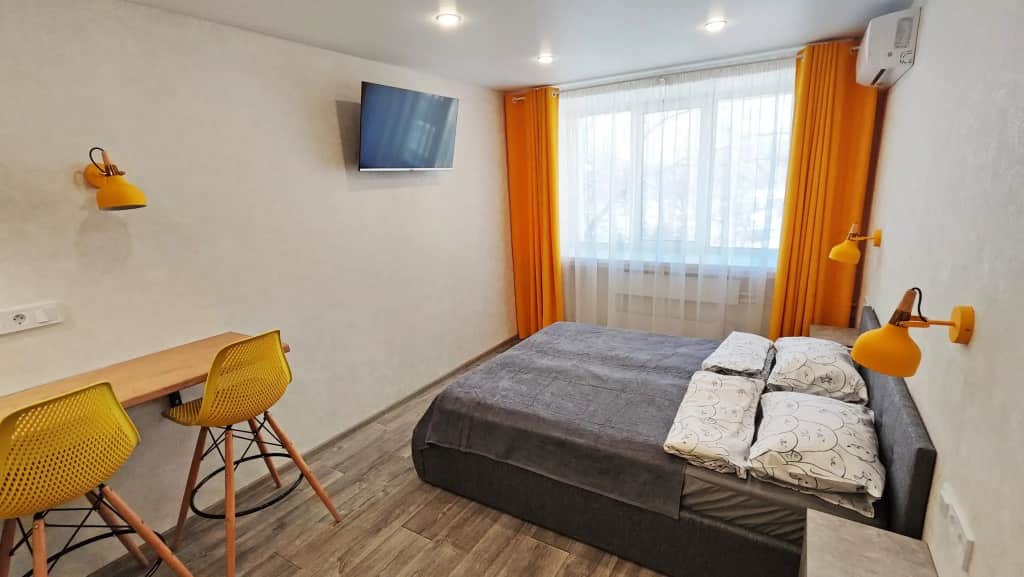 Kazanhost (Казаньхост) Оранжевый на улице Нурсултана Назарбаева: фото 3