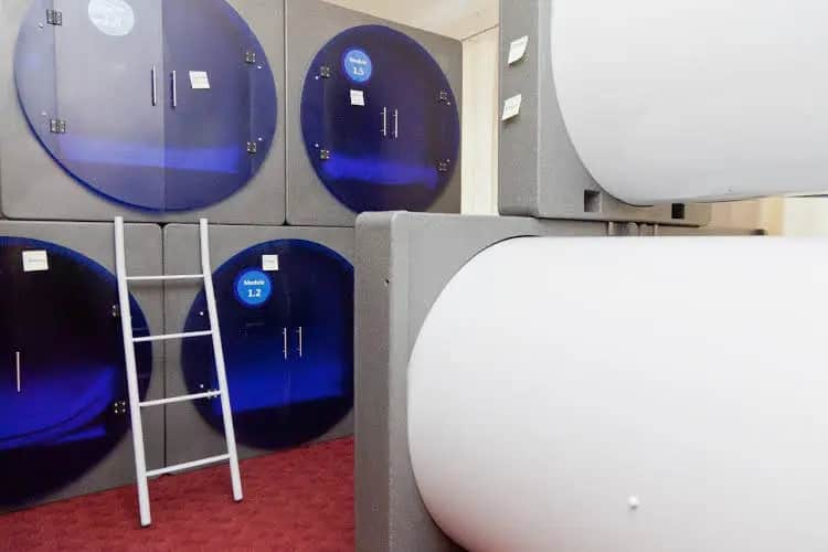 Molotoff Capsule Hotel: фото 3