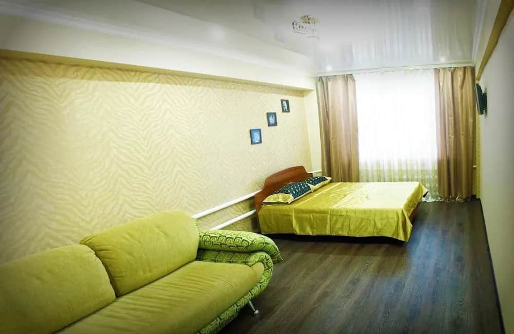 Dobrye Sutki Apartment on Merlina 20: фото 3