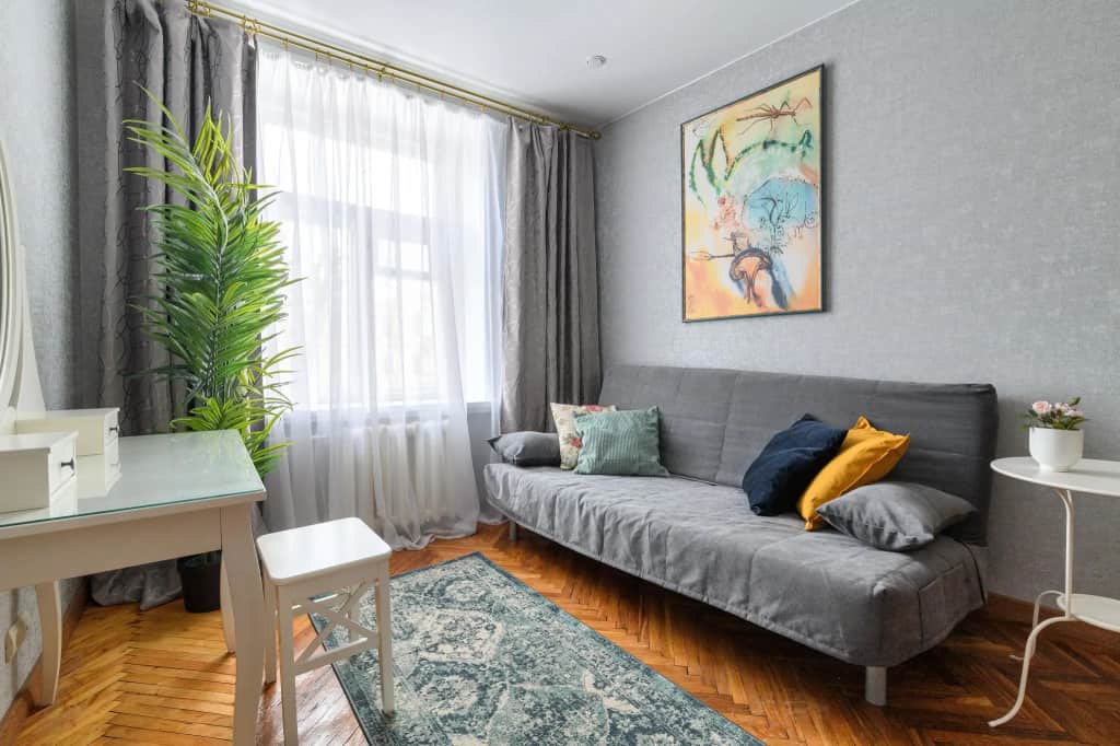 Sutki Rent (Сутки Рент) с видом на набережную канала Грибоедова: фото 3