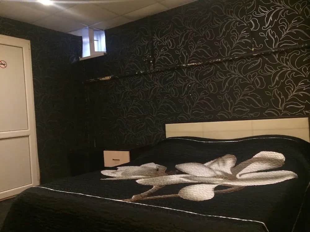 Жилые помещения Revolyutsii 28 - Hostel: фото 2