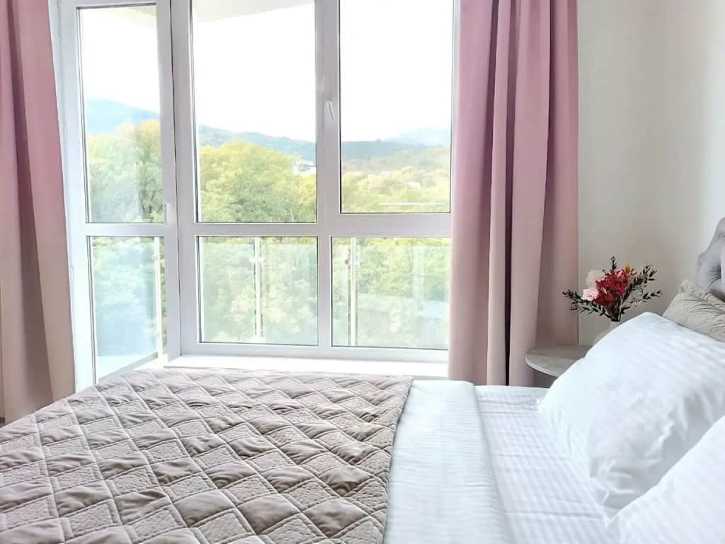 Квартира-студия с панорамным видом на горы: фото 3