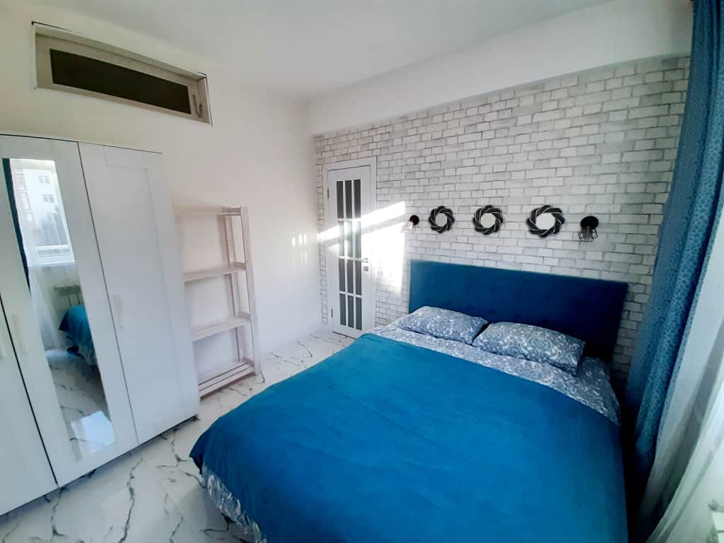 Квартира Апарты с 2 спальнями рядом с подьемником: фото 2