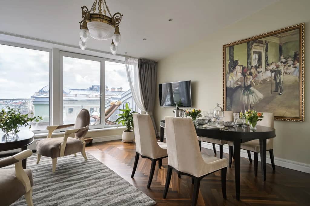 Апартаменты Minin Apartments Мансарда с террасой и видом на Невский 170 кв.м.: фото 2