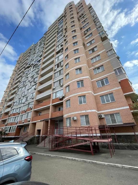 Квартира с Красивым Видом в Центре Города: фото 3
