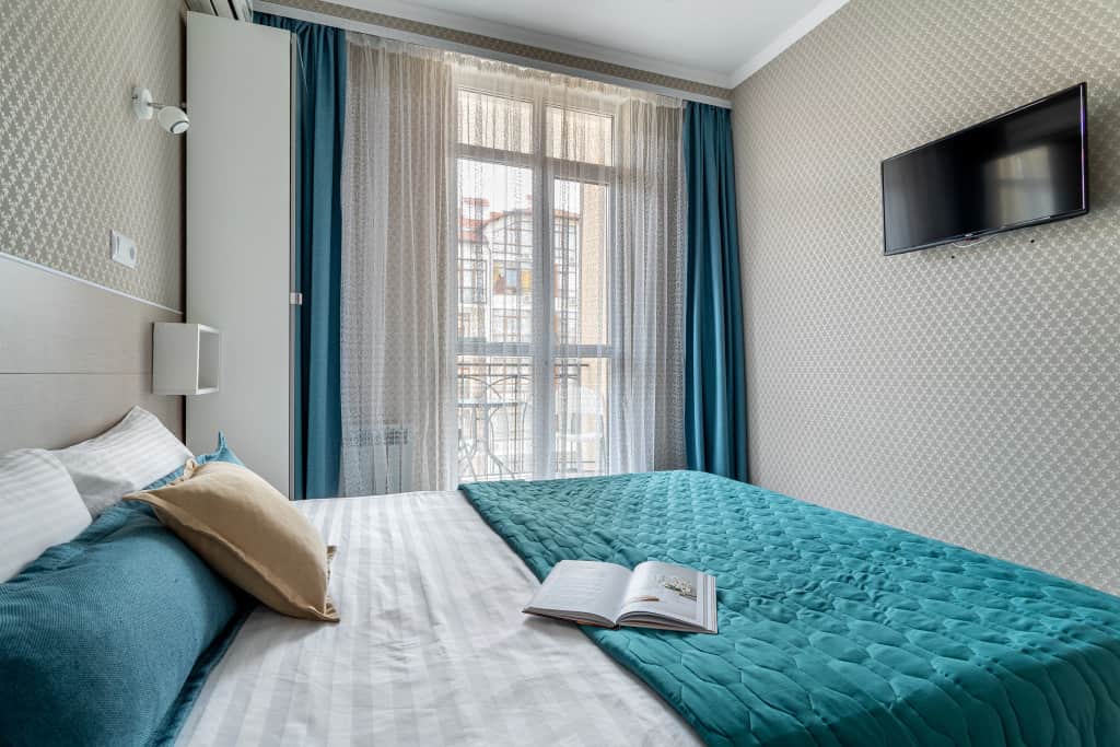 Апартаменты с Видом на Гоpы от Home Group apartments: фото 2