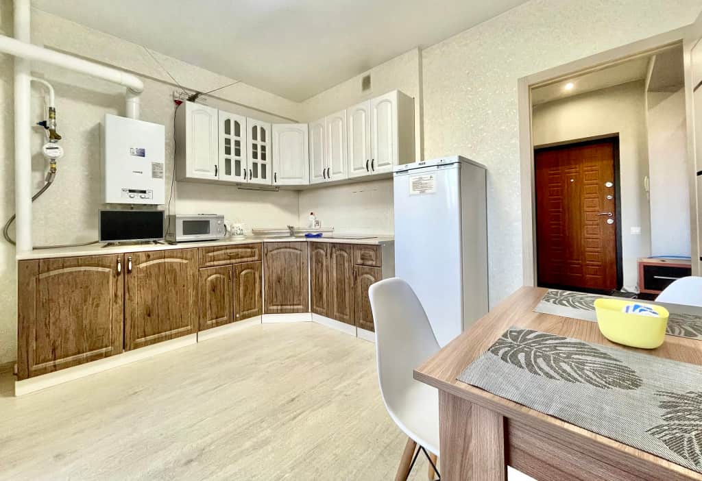 Большая однокомнатная квартира сети "PanApartments" на центральной улице города: фото 2
