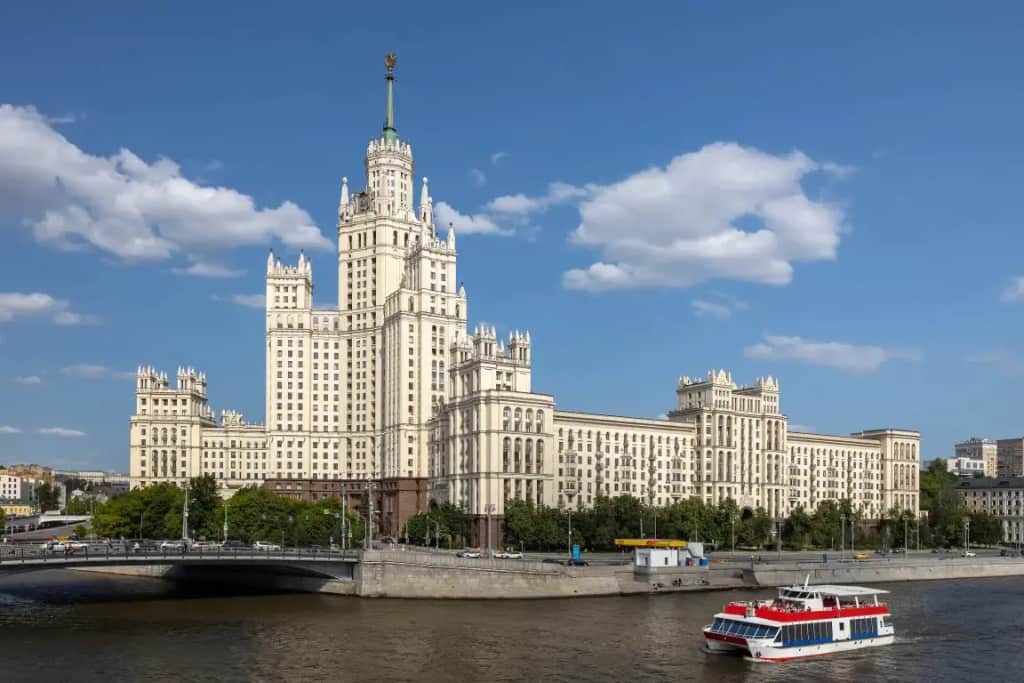 Апартаменты Люкс с Двумя Спальнями и Видом на Кремль: фото 2