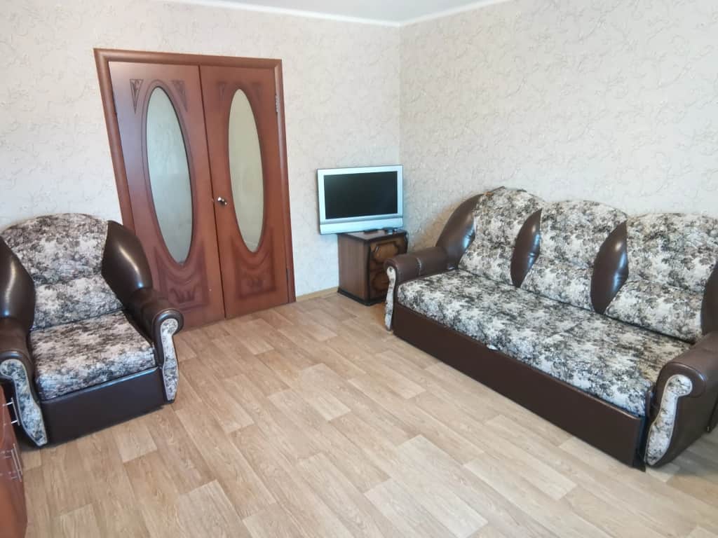 Апартаменты Трехкомнатные Sutki Vip на Ватутина 6: фото 2