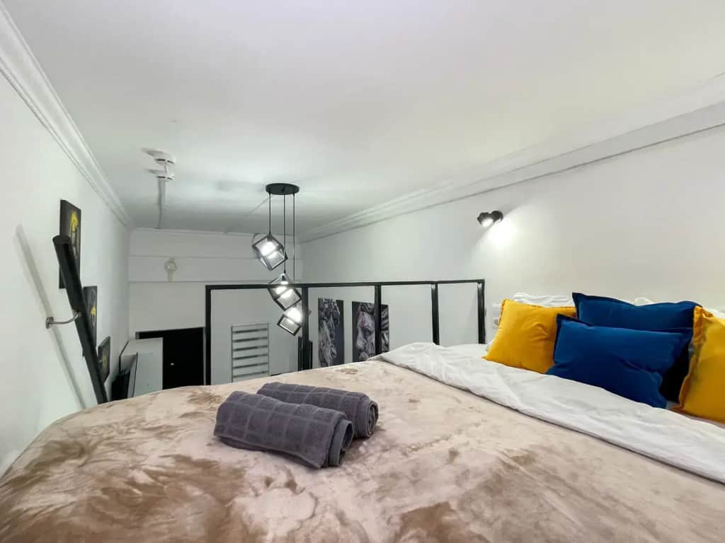 Квартира Двухуровневая студия возле метро Рязанский проспект Dayker City Apartments: фото 2