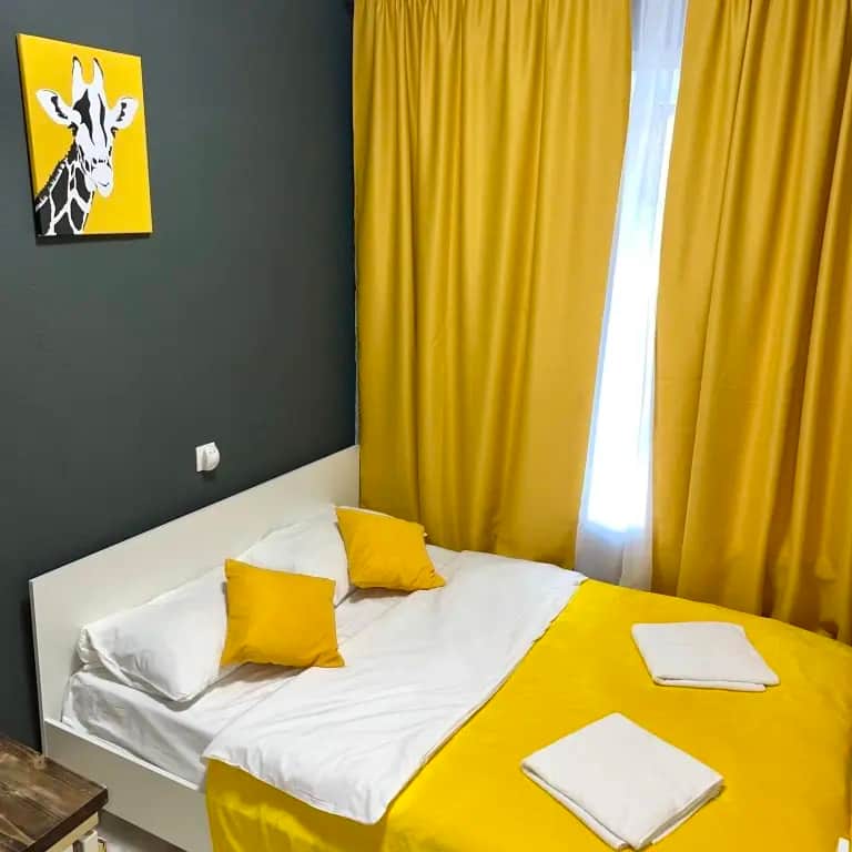 Апартаменты ROOMSTAY метро Василеостровская с видом во двор: фото 2