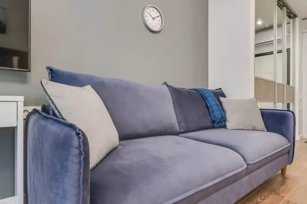 Апартаменты Улучшенные с Балконом и Видом на Парк Business Apartments: фото 2