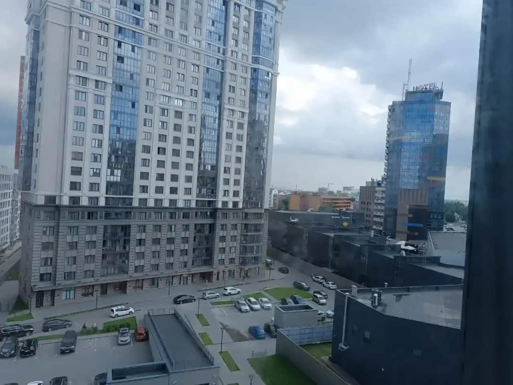 Квартира возле ЛДС Арена-Сибирь: фото 2