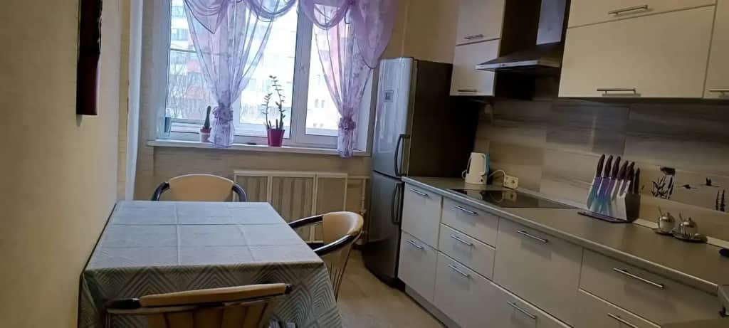 Квартира Уютная Однокомнатная с Балконом: фото 2