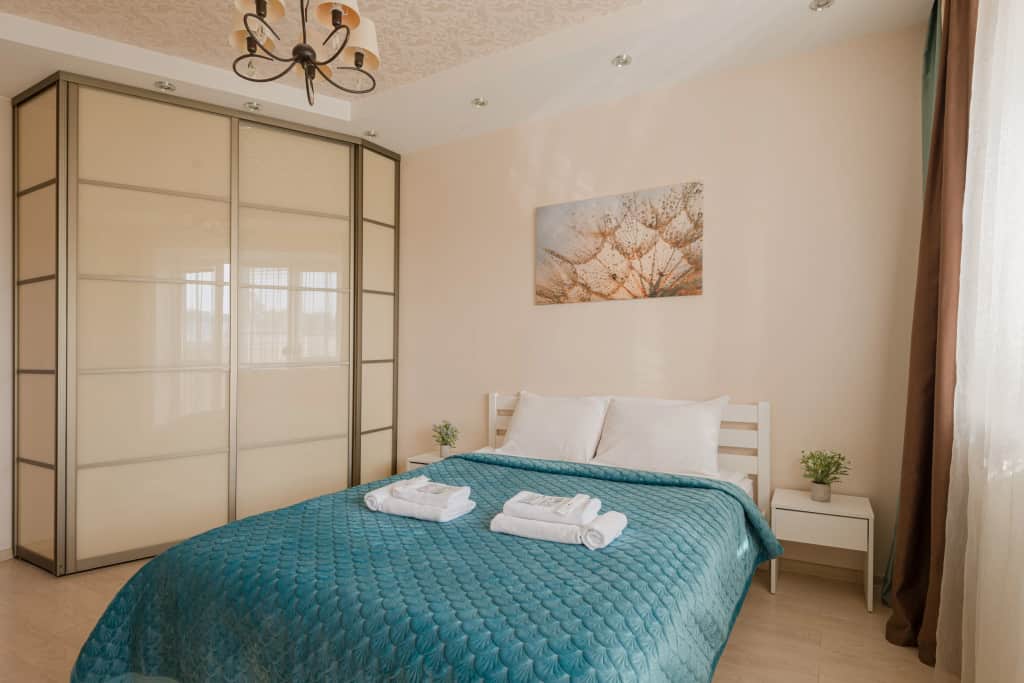 Квартира 2-к в самом центре в новом доме на Ленина 7Б от RentAp, 5 сп.мест: фото 3
