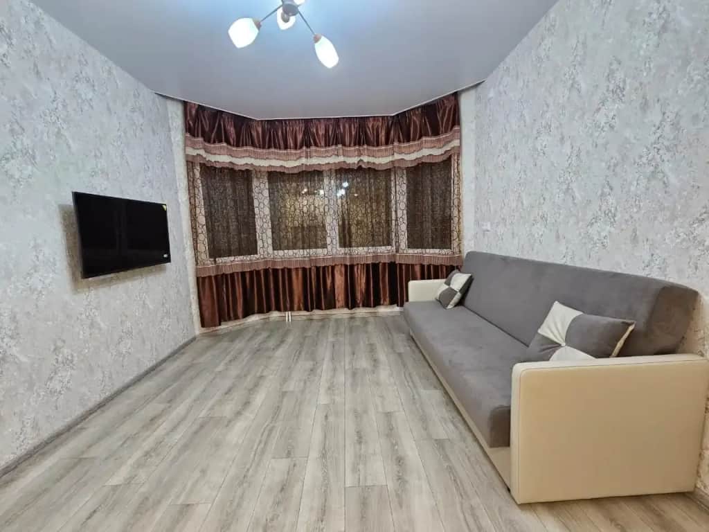 Квартира Однокомнатная с Кухней-Гостиной на Джамбула: фото 3
