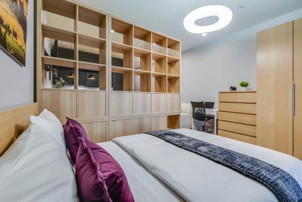 Апартаменты Улучшенные с Видом на Город Business Apartments: фото 3
