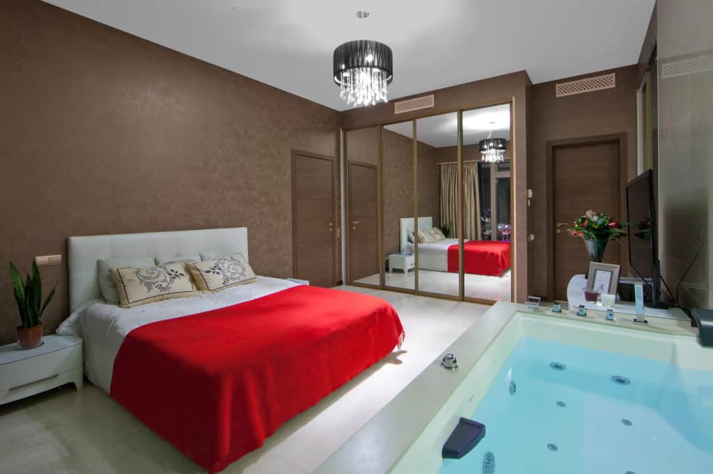 Апартаменты Golden Apartments Falcon jacuzzi on 48th floor: фото 3