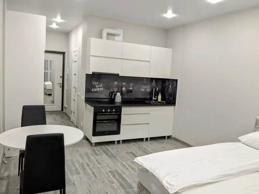 Апартаменты RentHome студия Сияние на Южном шоссе у ТЦ Амбар: фото 3
