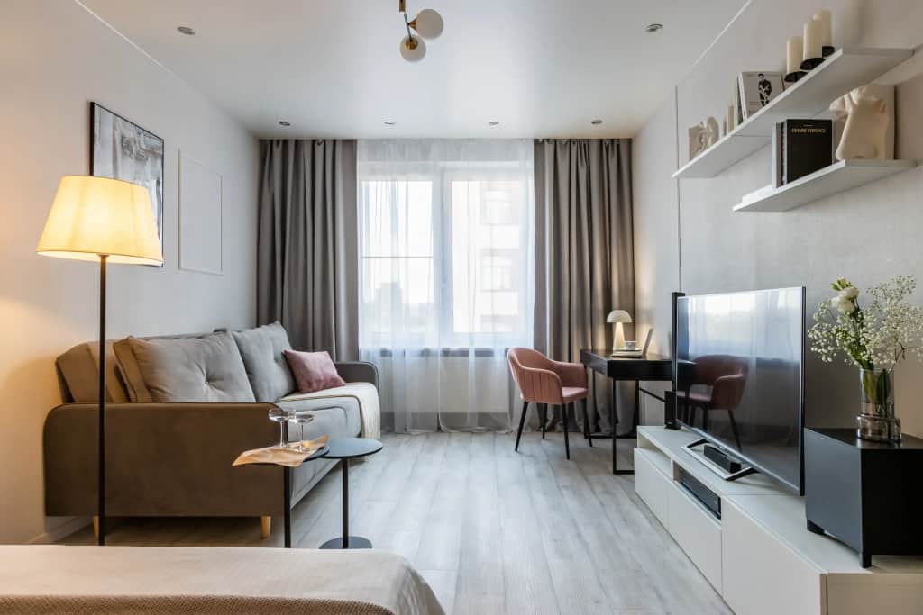 Квартира Antic на Кременчугской Satin Home: фото 2
