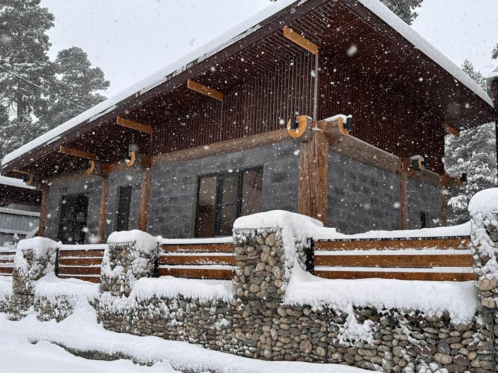Частный дом гнѣздо с камином и двумя спальнями: фото 3