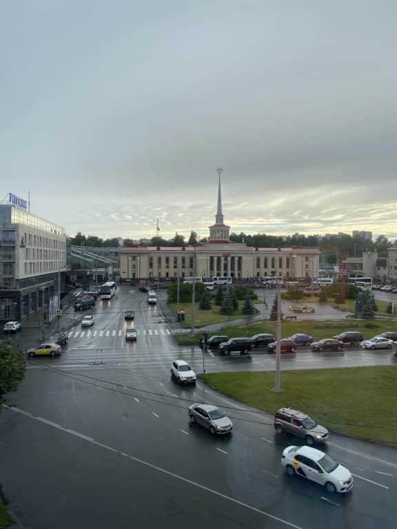 Апартаменты двухкомнатные с Видом на Привокзальную Площадь Hygge Karelia: фото 3